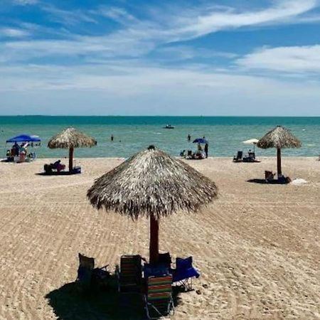 Coastal Bungalow Рокпорт Экстерьер фото